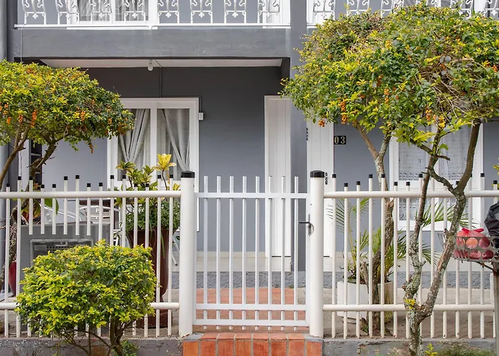 Unidade do térreo: casa à beira mar XJ6722
